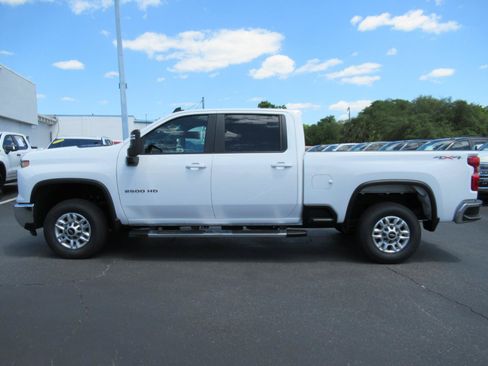 Certified 2025 Chevrolet Silverado 2500 LT w/ Convenience Package AWD/4WD image 2