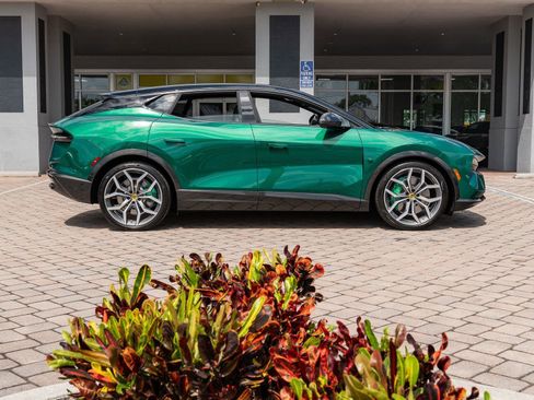 New 2025 Lotus Eletre image 22