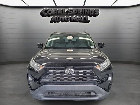 Used 2021 Toyota RAV4 XLE FWD image 2