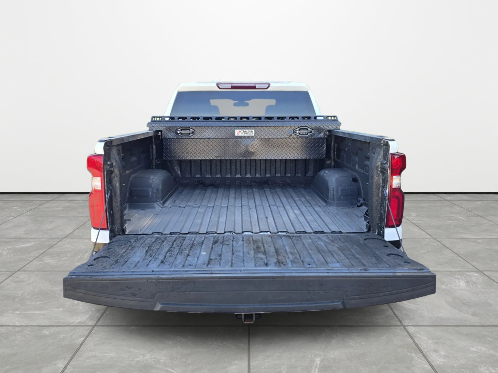 Used 2021 Chevrolet Silverado 1500 Custom Trail Boss w/ LPO, Dark Essentials Package AWD/4WD image 6