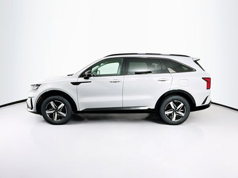 Used 2023 Kia Sorento EX w/ Panoramic Sunroof Package FWD image 4