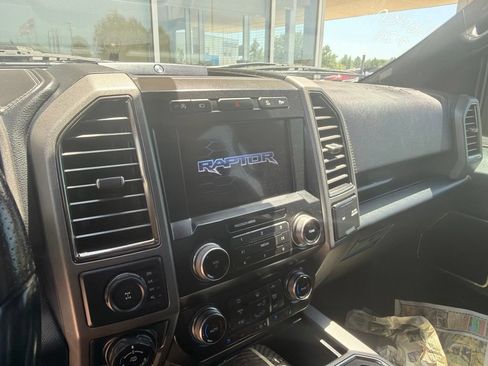 Used 2020 Ford F150 Raptor w/ Equipment Group 802A Luxury AWD/4WD image 14