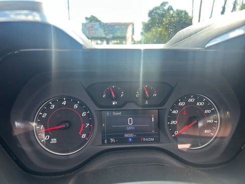 Used 2020 Chevrolet Camaro LT RWD image 40
