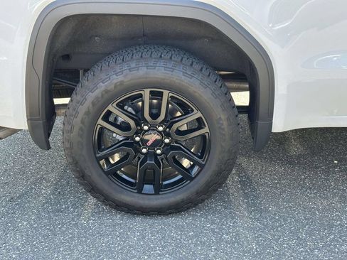 Used 2026 GMC Sierra 1500 Elevation w/ Elevation Premium Package AWD/4WD image 11
