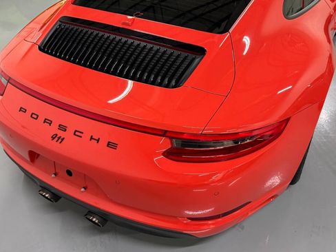 Used 2017 Porsche 911 Carrera 4S AWD/4WD image 12