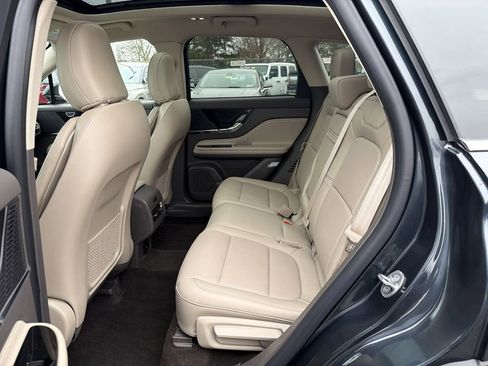 Certified 2022 Lincoln Corsair Reserve w/ Equipment Group 201A image 13