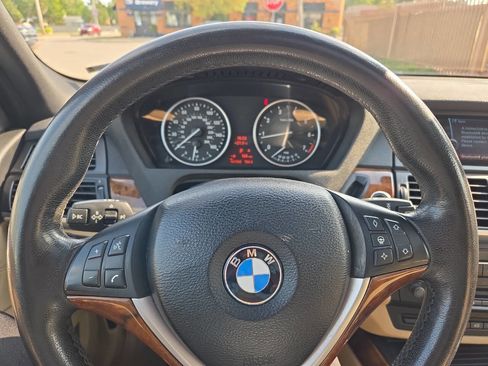 Used 2011 BMW X5 xDrive50i image 25