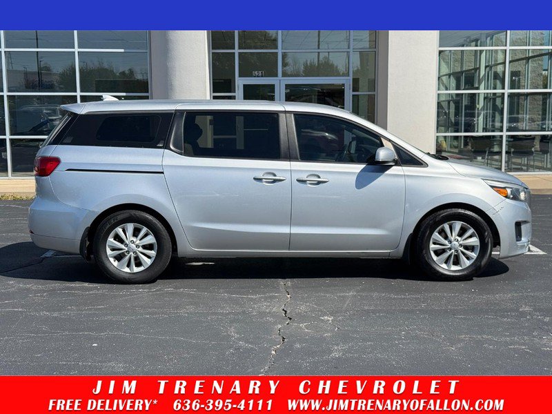 Used 2016 Kia Sedona L FWD image 1