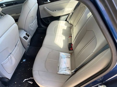 Used 2016 Hyundai Sonata Limited w/ Option Group 05 FWD image 3