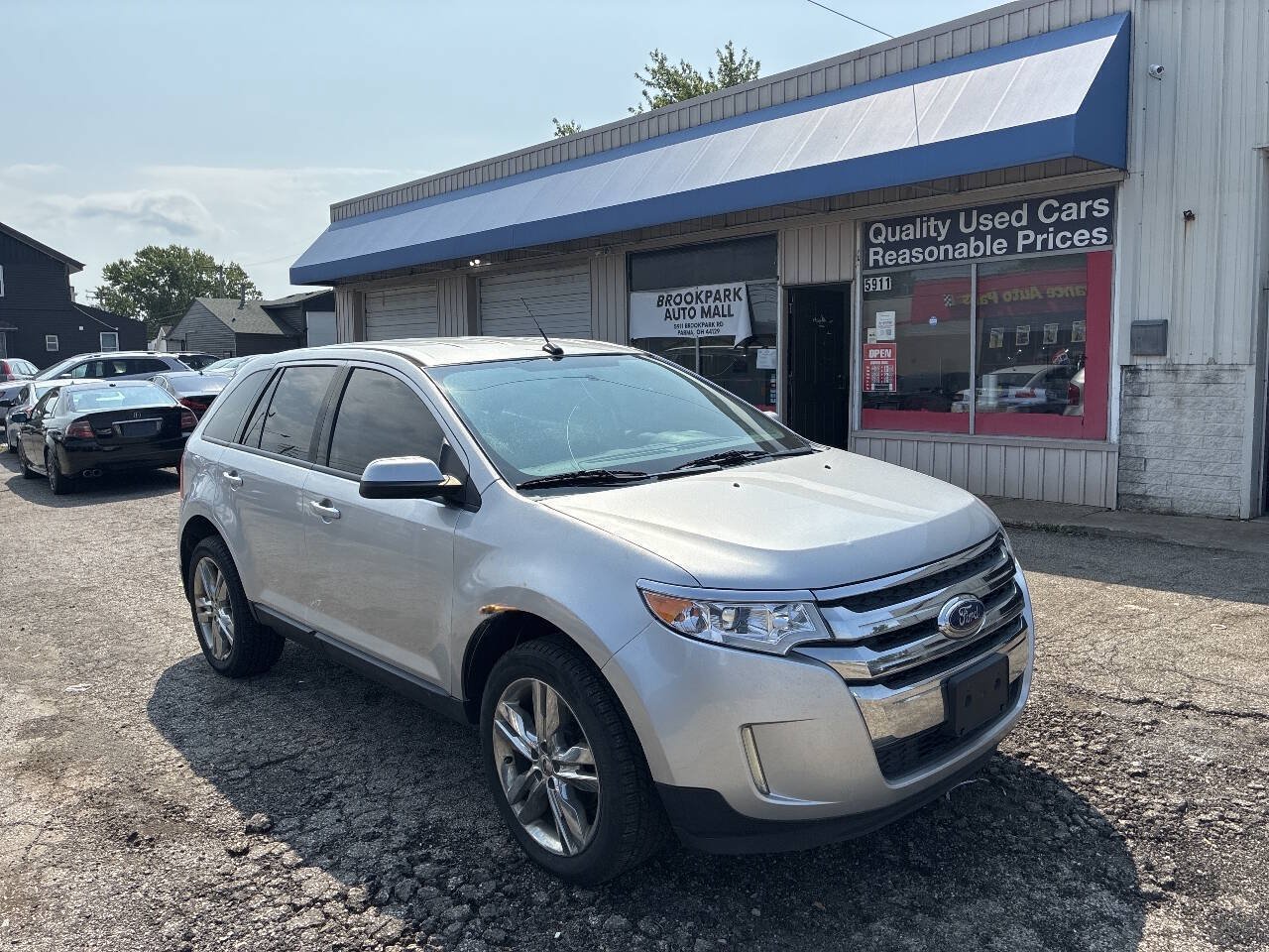 Used 2014 Ford Edge SEL w/ Equipment Group 205A FWD image 3