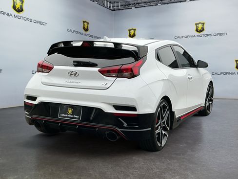 Used 2022 Hyundai Veloster N image 5