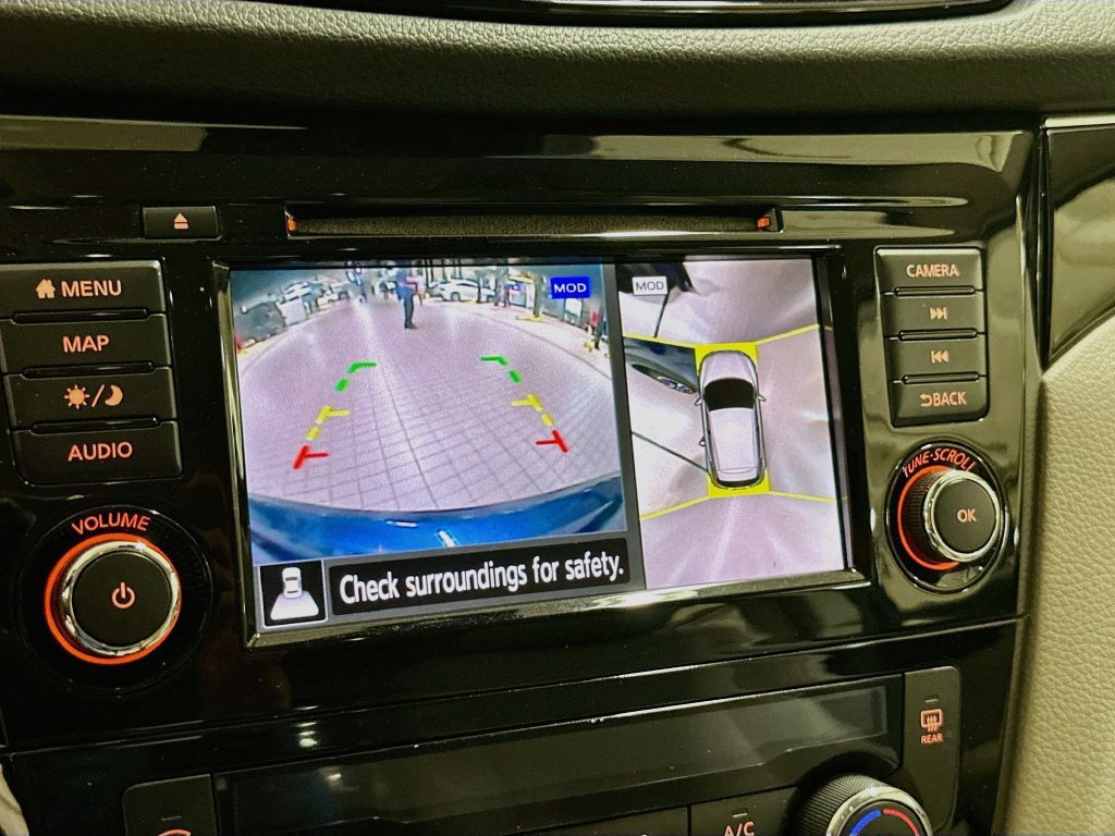 Used 2019 Nissan Rogue Sport SL FWD image 14
