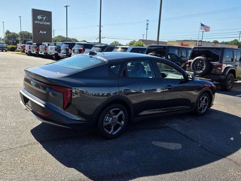 Used 2025 Kia K4 FWD image 13