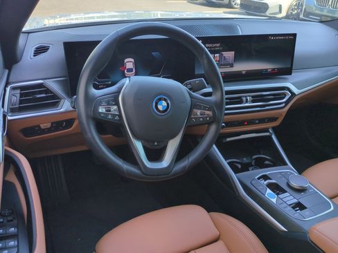 Certified 2023 BMW i4 eDrive35 RWD image 29