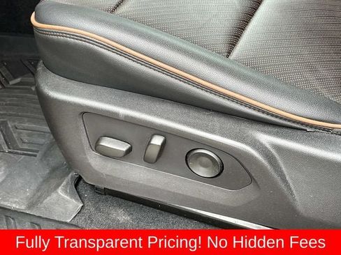 Used 2024 GMC Canyon AT4 w/ AT4 Premium Package AWD/4WD image 27