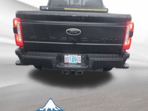 Certified 2024 Ford F350 Lariat w/ Black Appearance Package image 9