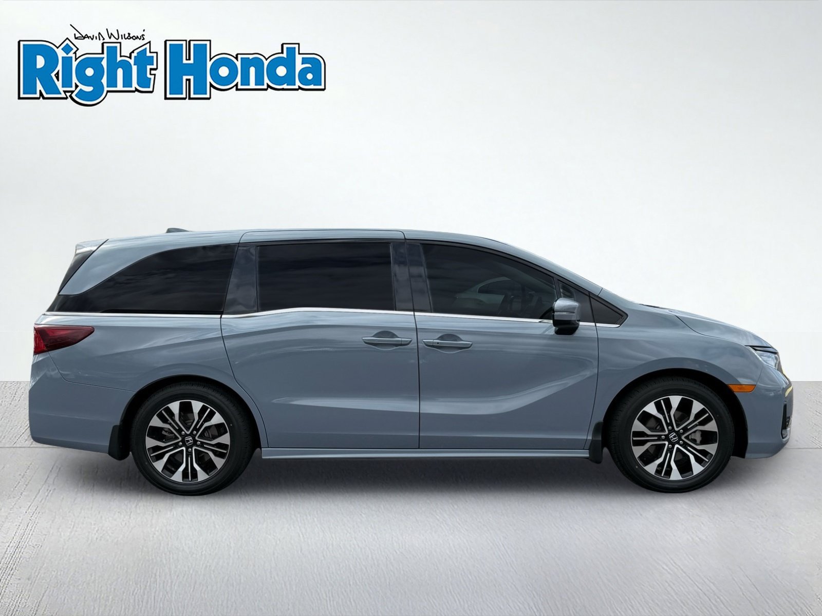Used 2025 Honda Odyssey Elite image 9