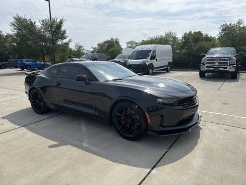 Used 2024 Chevrolet Camaro LT RWD image 2