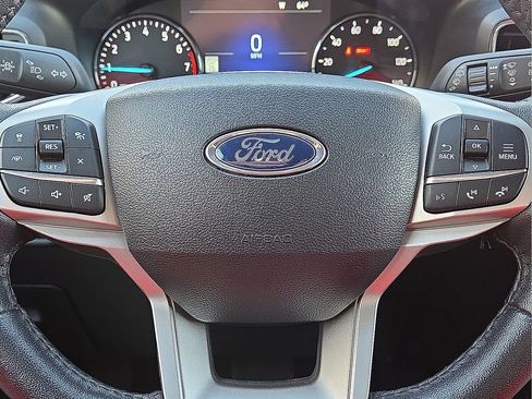 Used 2024 Ford Explorer Limited image 31