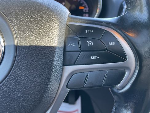 Certified 2021 Jeep Grand Cherokee Limited w/ Luxury Group II image 43