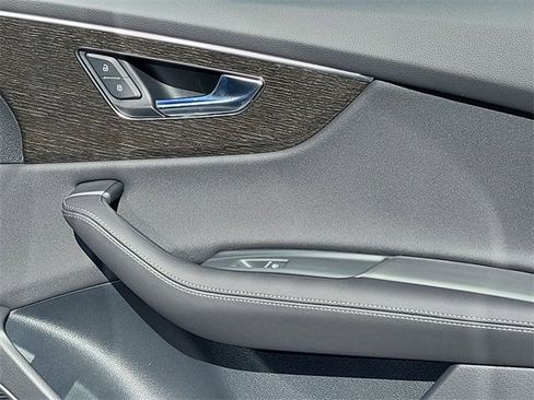 New 2026 Audi Q8 Premium Plus image 18