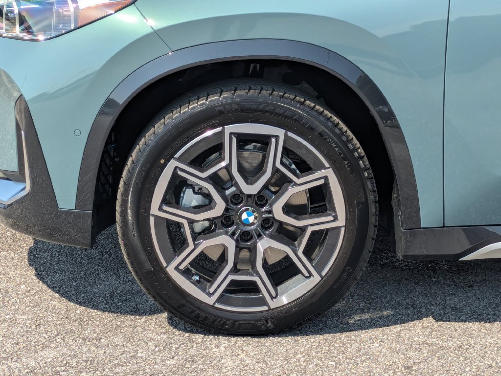 New 2026 BMW X1 xDrive28i w/ Technology Package AWD/4WD image 9