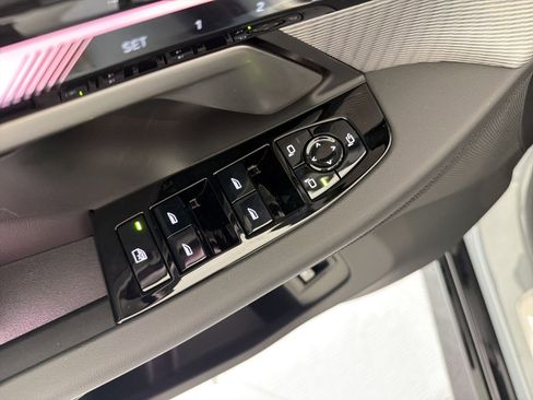 New 2027 BMW 530i xDrive AWD/4WD image 11