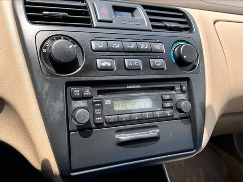 Used 2002 Honda Accord LX image 12