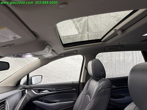 Used 2018 Buick Enclave Premium AWD/4WD image 6