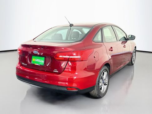 Used 2017 Ford Focus SE FWD image 10