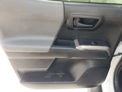 Used 2021 Toyota Tacoma SR5 image 13