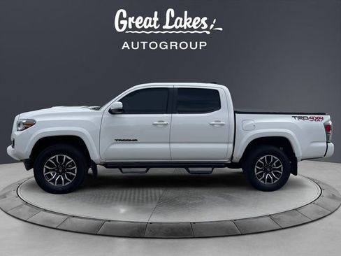 Used 2023 Toyota Tacoma TRD Sport w/ Black Out Package (TMS) AWD/4WD image 2