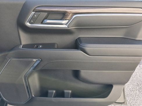 Used 2024 Chevrolet Silverado 1500 LT Trail Boss w/ LPO, Dark Essentials Package image 13