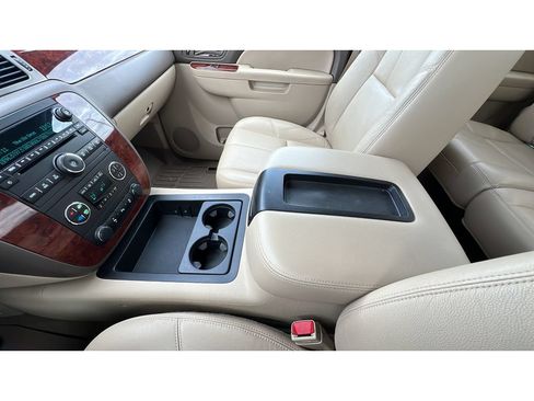 Certified 2013 Chevrolet Silverado 1500 LTZ w/ LTZ White Diamond Edition AWD/4WD image 20