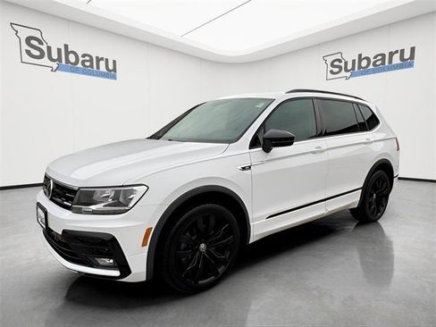 Used 2021 Volkswagen Tiguan SE R-Line w/ 3rd Row Seat Package image 3