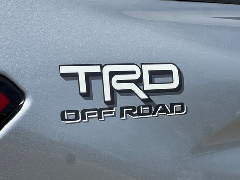 Used 2024 Toyota Tacoma TRD Off-Road image 22