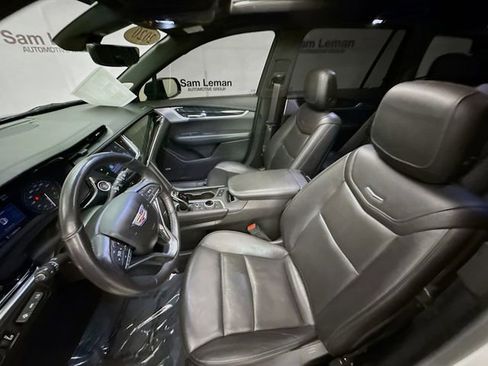 Used 2020 Cadillac XT6 Premium Luxury image 24