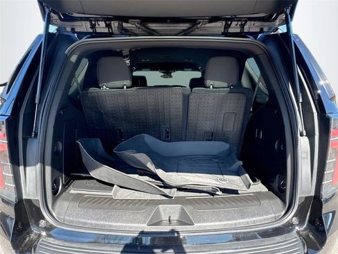 Used 2025 Chevrolet Tahoe LS image 26