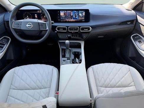 New 2026 Nissan Sentra SL w/ Floor Mat Package FWD image 8