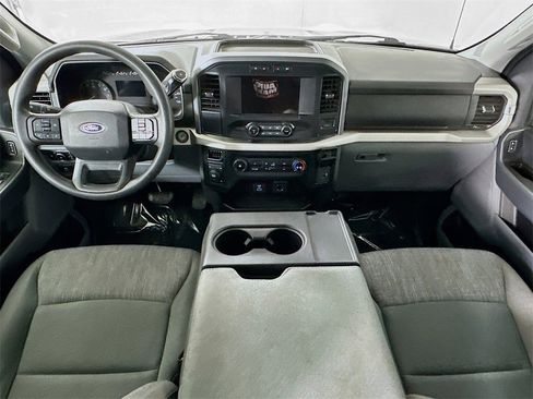 Used 2021 Ford F150 XLT image 15