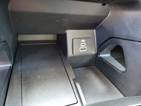 Used 2024 Ford Ranger XL w/ Trailer Tow Package image 10