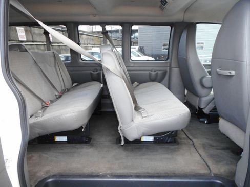 Used 2011 Chevrolet Express 3500 LT w/ LT Preferred Equipment Group image 20