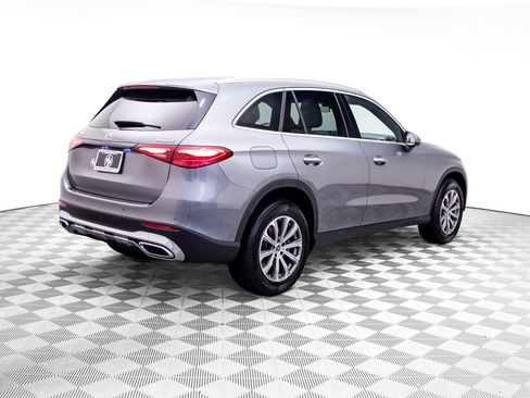 Used 2023 Mercedes-Benz GLC 300 4MATIC image 5