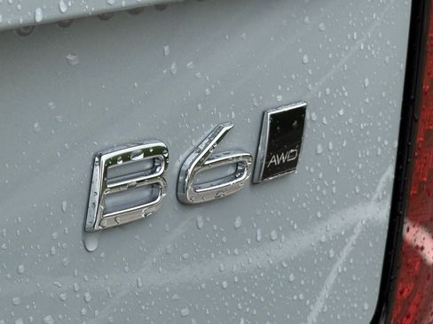 New 2026 Volvo XC90 B6 Plus w/ Protection Package Premier AWD/4WD image 8