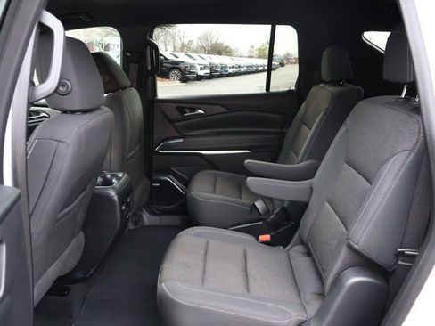 Certified 2024 Chevrolet Traverse LT w/ Enhanced Driving Package image 19