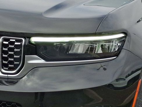 Certified 2023 Jeep Grand Cherokee L Summit AWD/4WD image 12