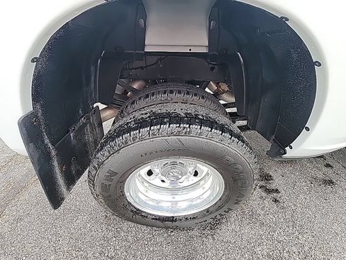 Used 2025 RAM 3500 Big Horn AWD/4WD image 23
