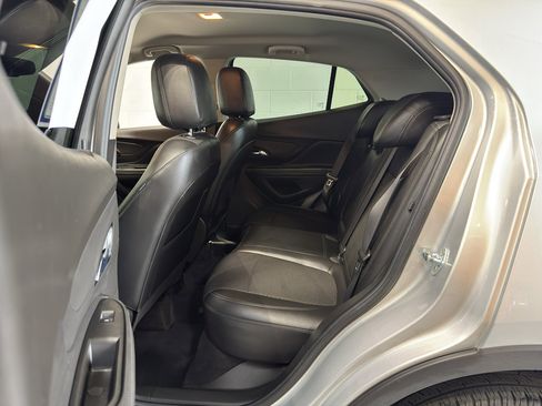 Used 2021 Buick Encore Preferred FWD image 10