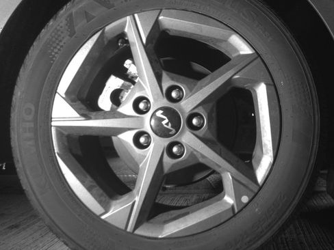 Used 2025 Kia K4 LXS image 15