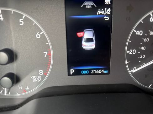 Used 2025 Toyota Corolla LE FWD image 13